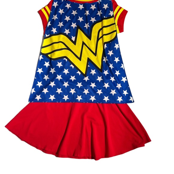 DC Comics Wonder Women FINAL PRICE DROP get it before Halloween. - Picture 4 of 12
